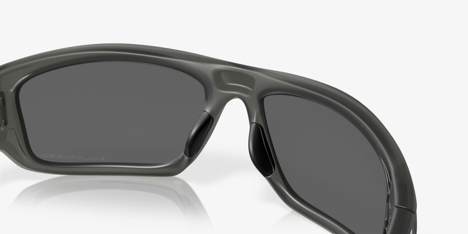Oakley OO9236 Valve® Sunglasses | LensCrafters