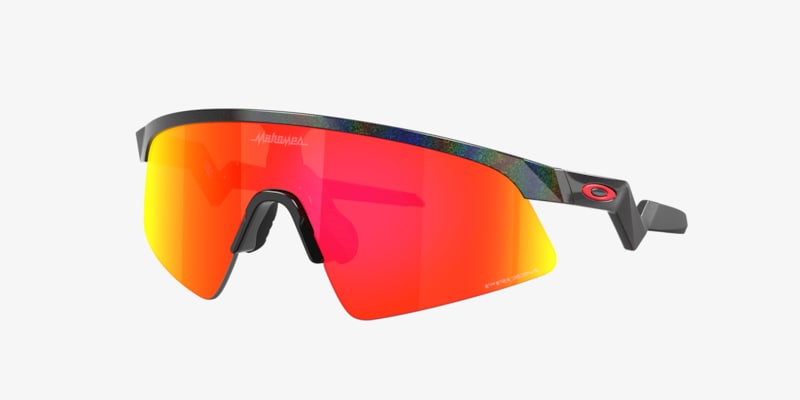 Oakley OJ9015 Resistor Sweep (Youth Fit) Sunglasses | LensCrafters