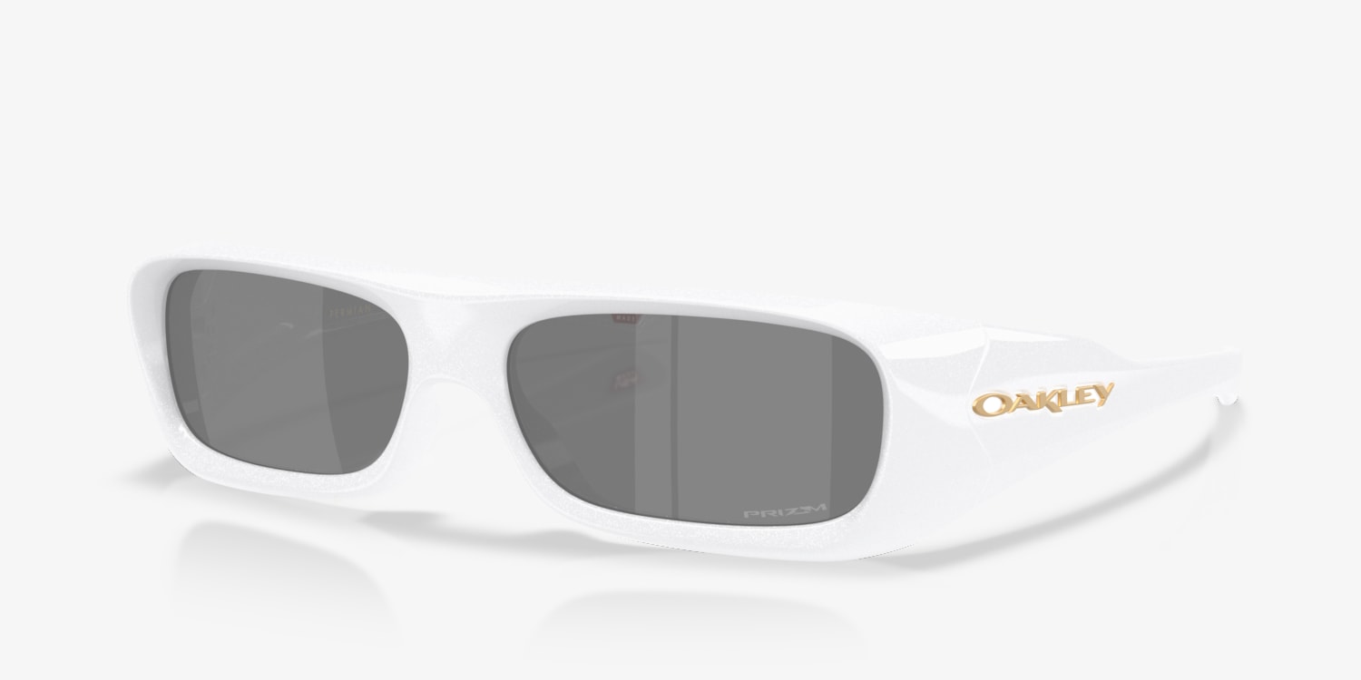 Oakley OO9520 Permian Sunglasses | LensCrafters