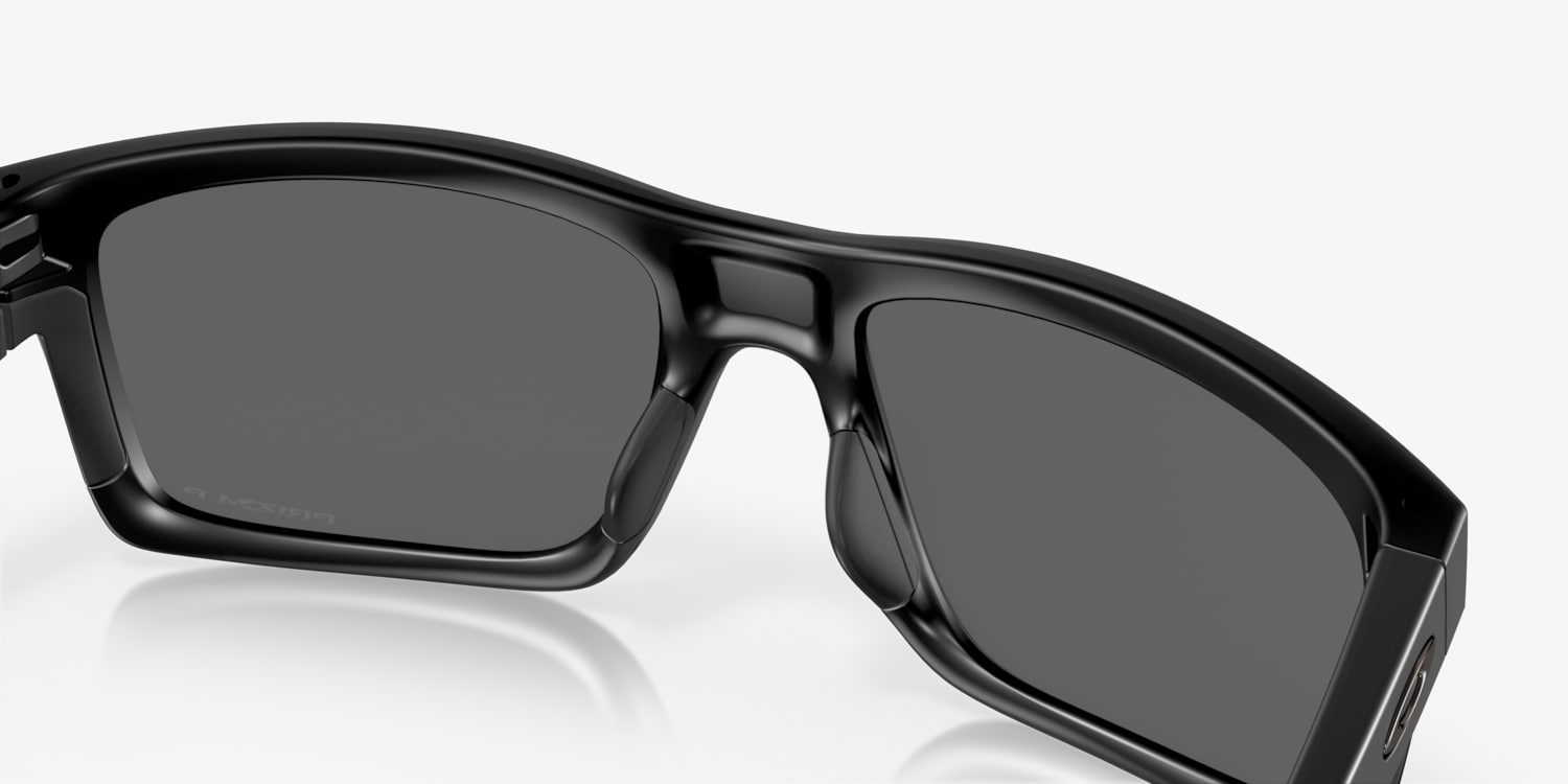 Oakley OO9264 Mainlink™ XL Sunglasses | LensCrafters