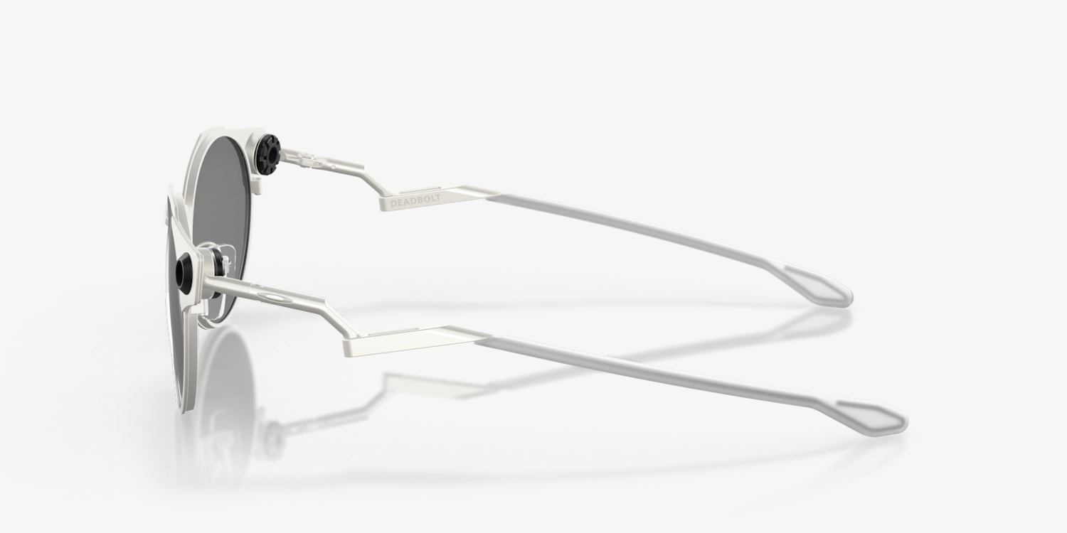 Oakley OO6046 Deadbolt™ Sunglasses | LensCrafters