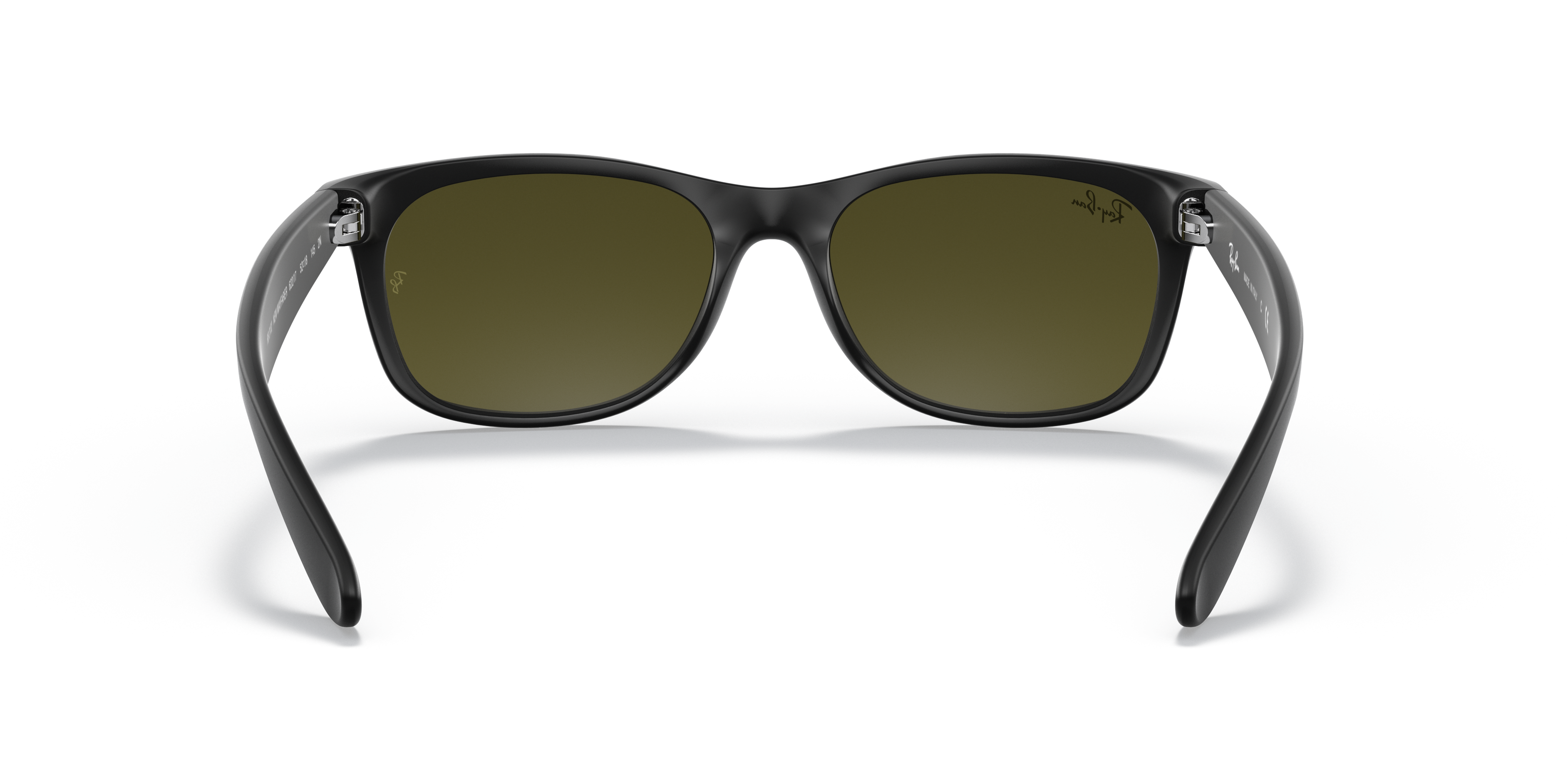 RB2132 New Wayfarer Flash