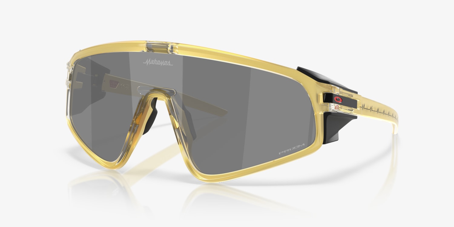 Oakley OO9404 Latch™ Panel Patrick Mahomes II Collection