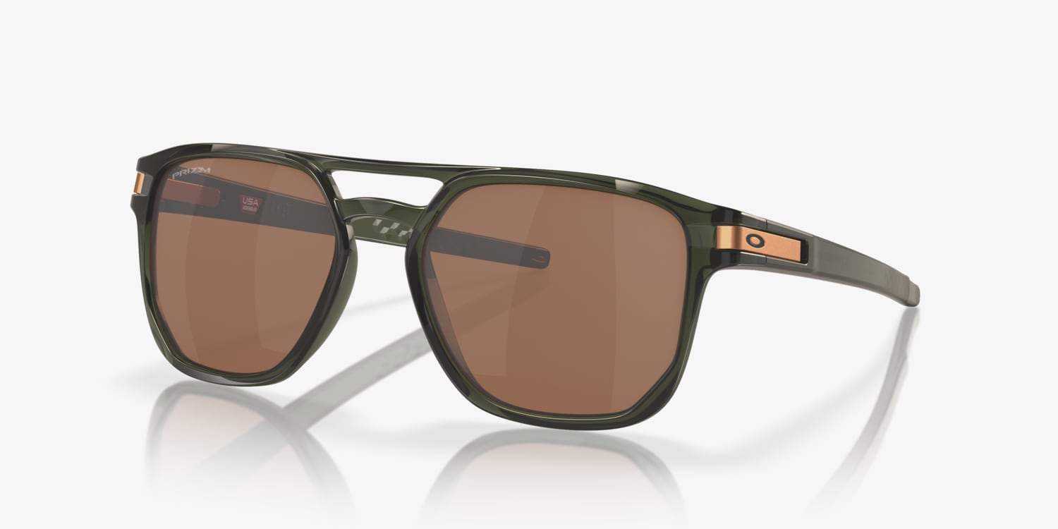 Oakley OO9436 Latch™ Beta Sunglasses | LensCrafters