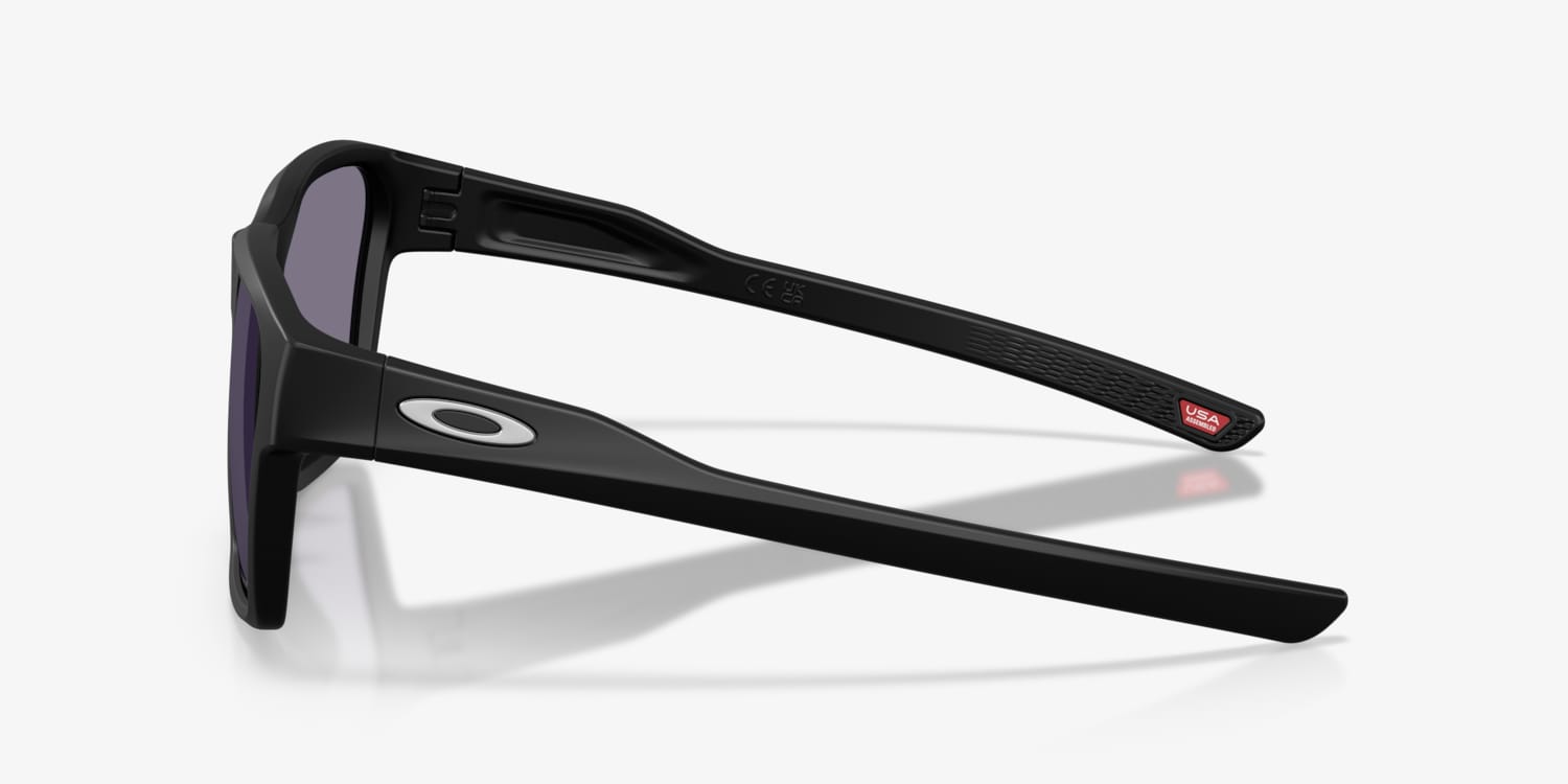 Oakley OO9497 Briza Sunglasses | LensCrafters