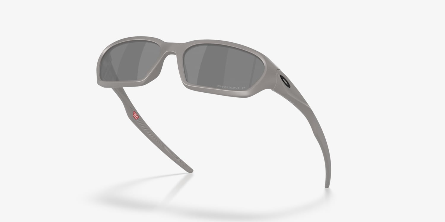 Oakley OO9530 Terraforma Sunglasses | LensCrafters