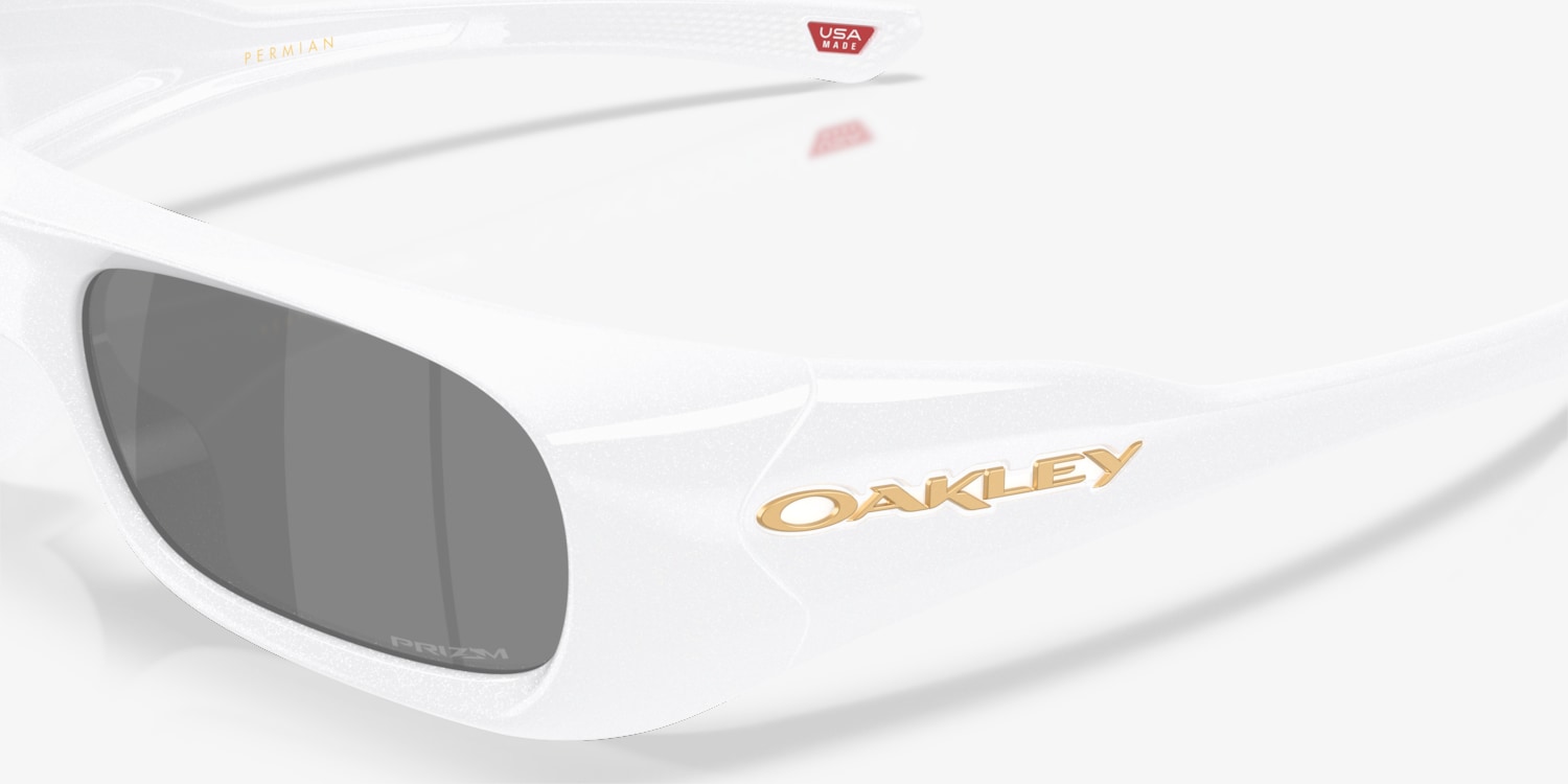 Oakley OO9520 Permian Sunglasses | LensCrafters