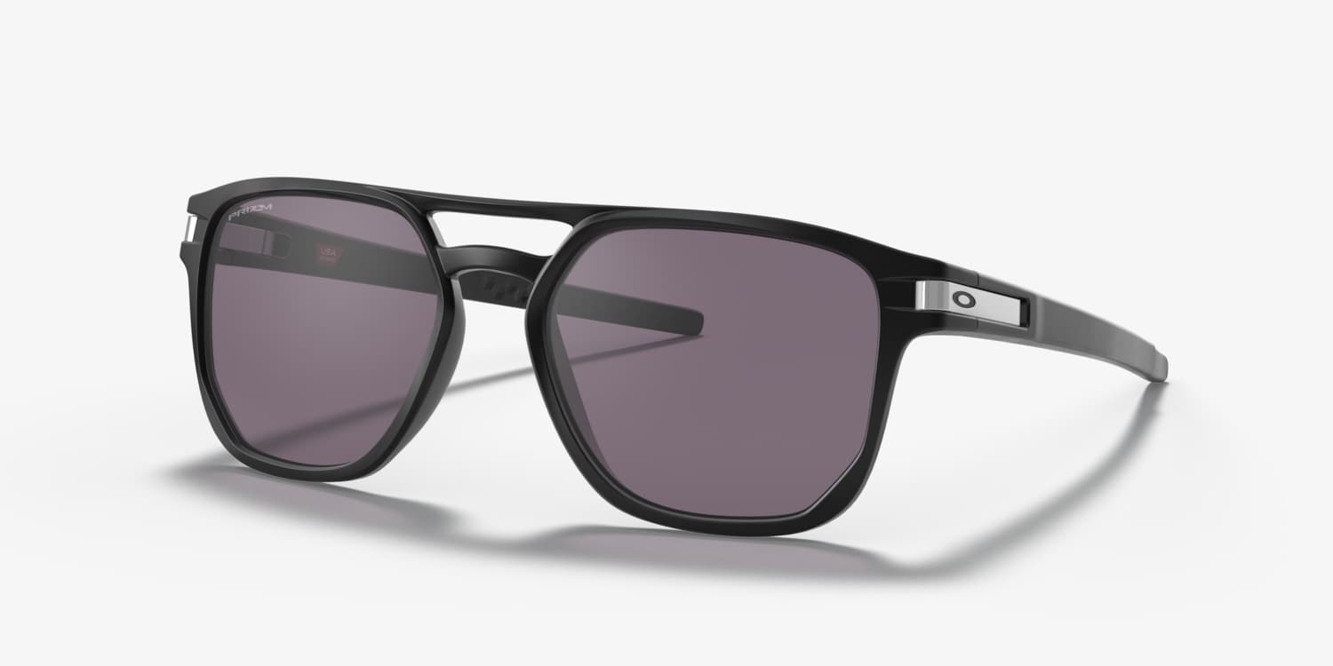 Oakley OO9436 Latch™ Beta Sunglasses | LensCrafters