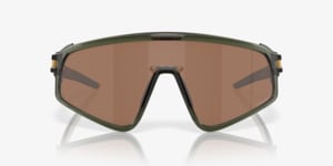 Oakley OO9404 Latch™ Panel Sunglasses | LensCrafters